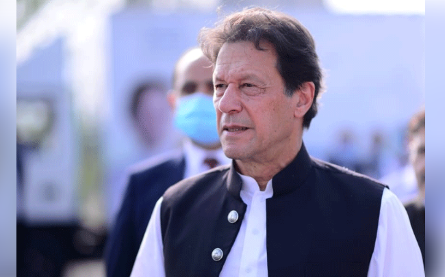 PM Imran vows to accelerate pace of work on CPEC projects