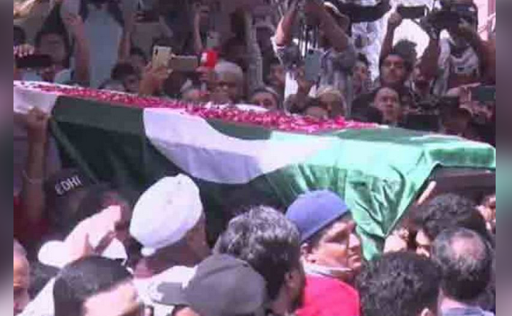 Umer Sharif laid to rest in Karachi