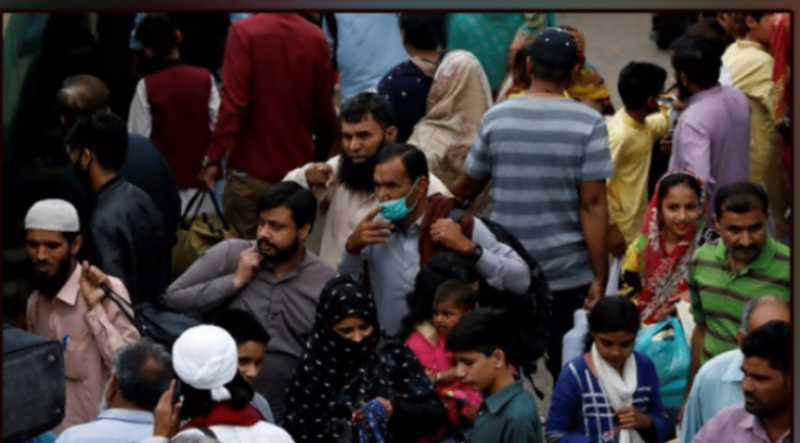COVID-19: Pakistan reports less than 1,000 cases for third straight day
