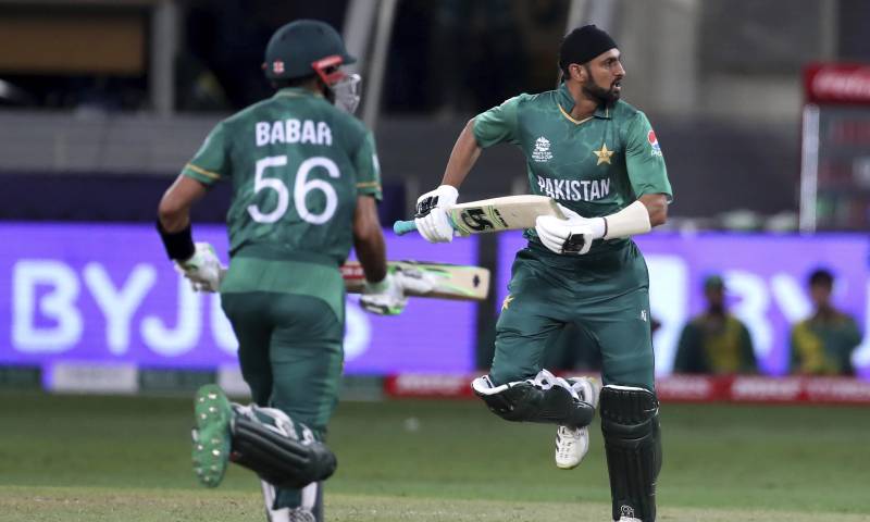 Pakistan defeat Afghanistan by five wickets 