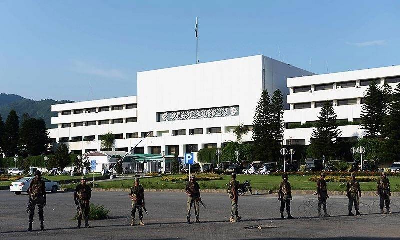 President Alvi, PTI's senior leaders acquitted in Parliament House attack case