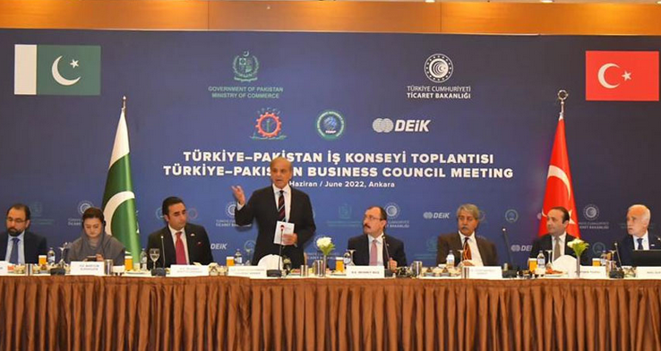 PM urges to tap potential, opportunities to boost Pak-Turkey trade ties 