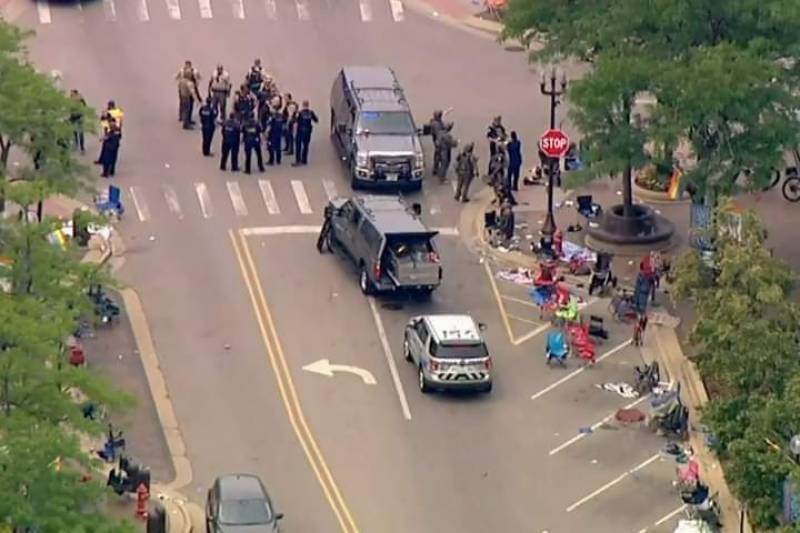 Suspect in US police custody after 6 killed, dozens wounded at July 4 parade