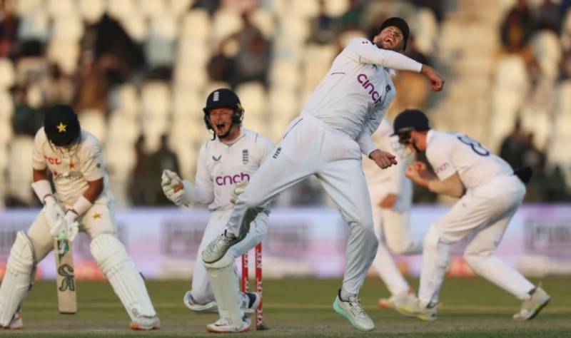Multan Test: England beat Pakistan by 26 runs, seal series 2-0