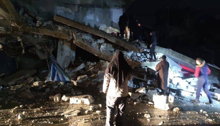 More than thousand dead as powerful earthquake shakes Turkey, Syria