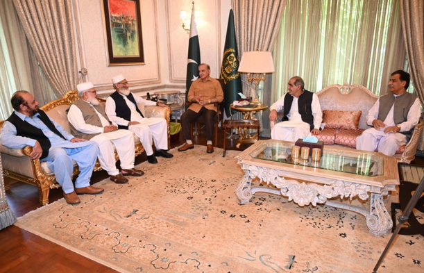 JI delegation led by party chief Siraj ul Haq calls on PM Shehbaz 