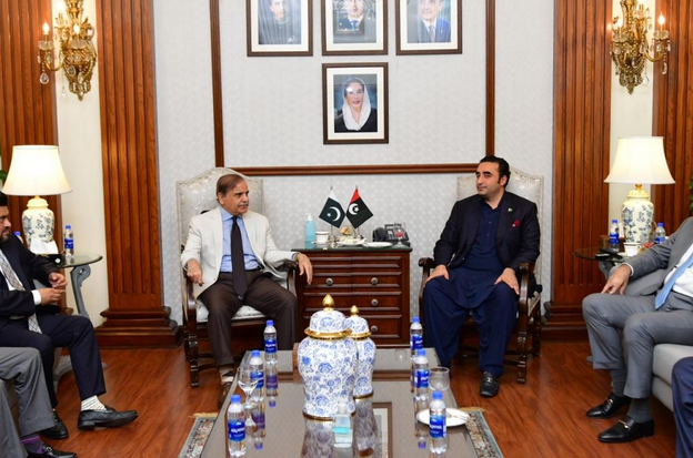 PM Shehbaz, FM Bilawal discuss overall political situation