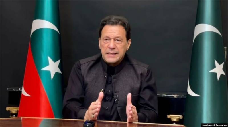 Imran Khan says he thanks govt for putting his name on no-fly list