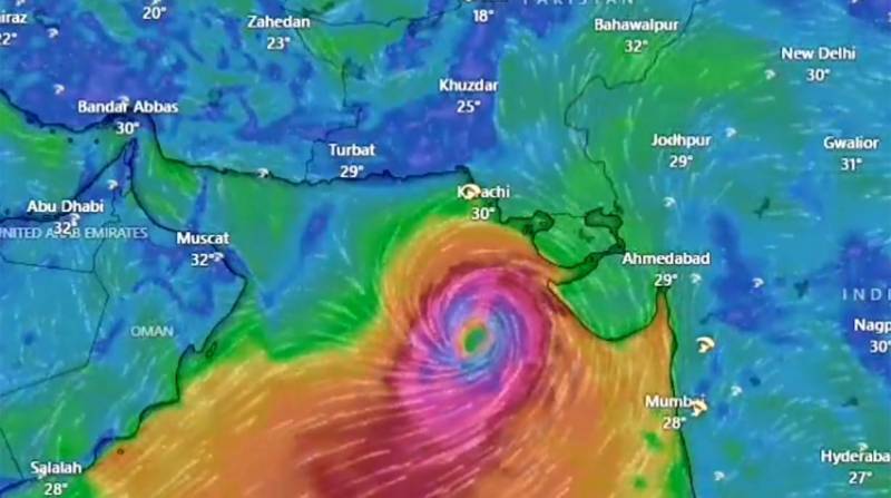 Cyclone Biparjoy continues to make its way to Sindh's coastal areas