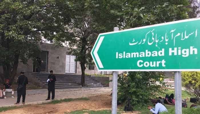 IHC indicts DC Islamabad, 3 police officials for contempt over PTI leaders' detention