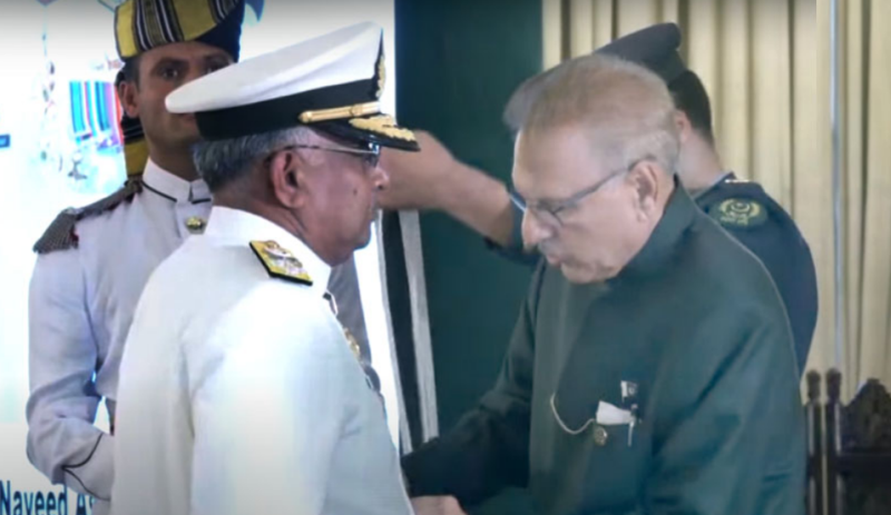 President Alvi confers Nishan-e-Imtiaz (M) upon Naval Chief