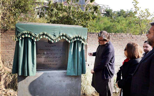 Minister lays foundation stone of restoration of historic caves at Shah Alla Ditta