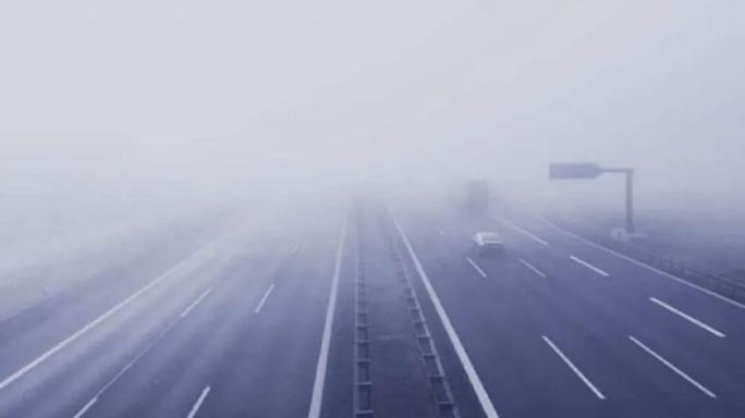 Motorway sections temporarily closed due to dense fog