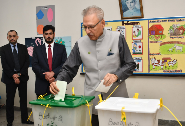 Elections 2024: President Alvi casts vote, urges citizens to use their right