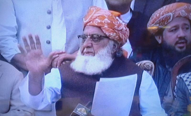 Fazl rejects election results, invites PML-N to join JUI-F in opposition 