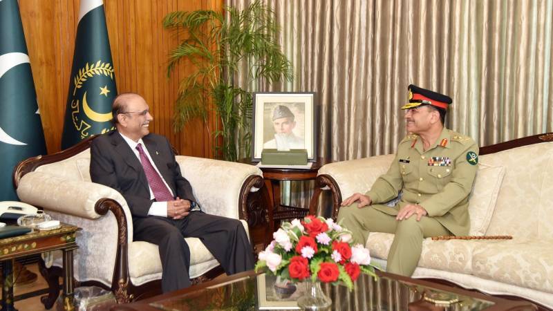 President Zardari lauds Armed Forces' role in safeguarding sovereignty of state