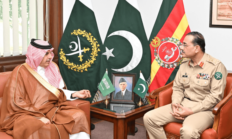 Pakistan, Saudi Arabia vow to solidify efforts in defence collaboration