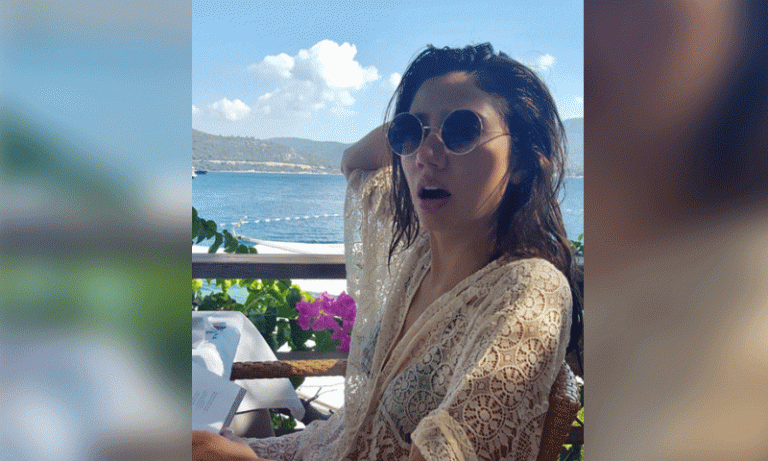 Fans exasperated at Mahira’ recent picture